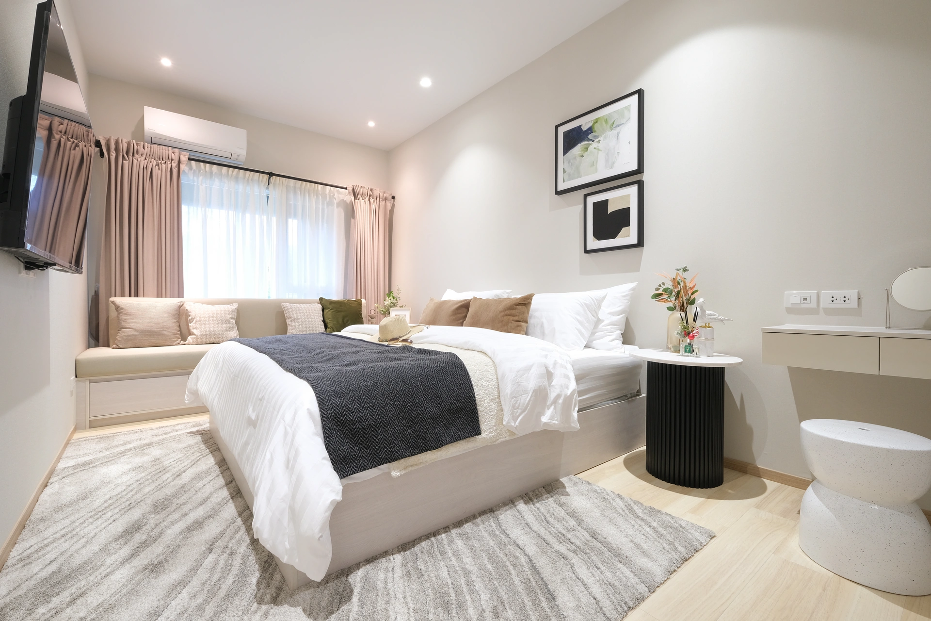 Rhom Bho Property PCL