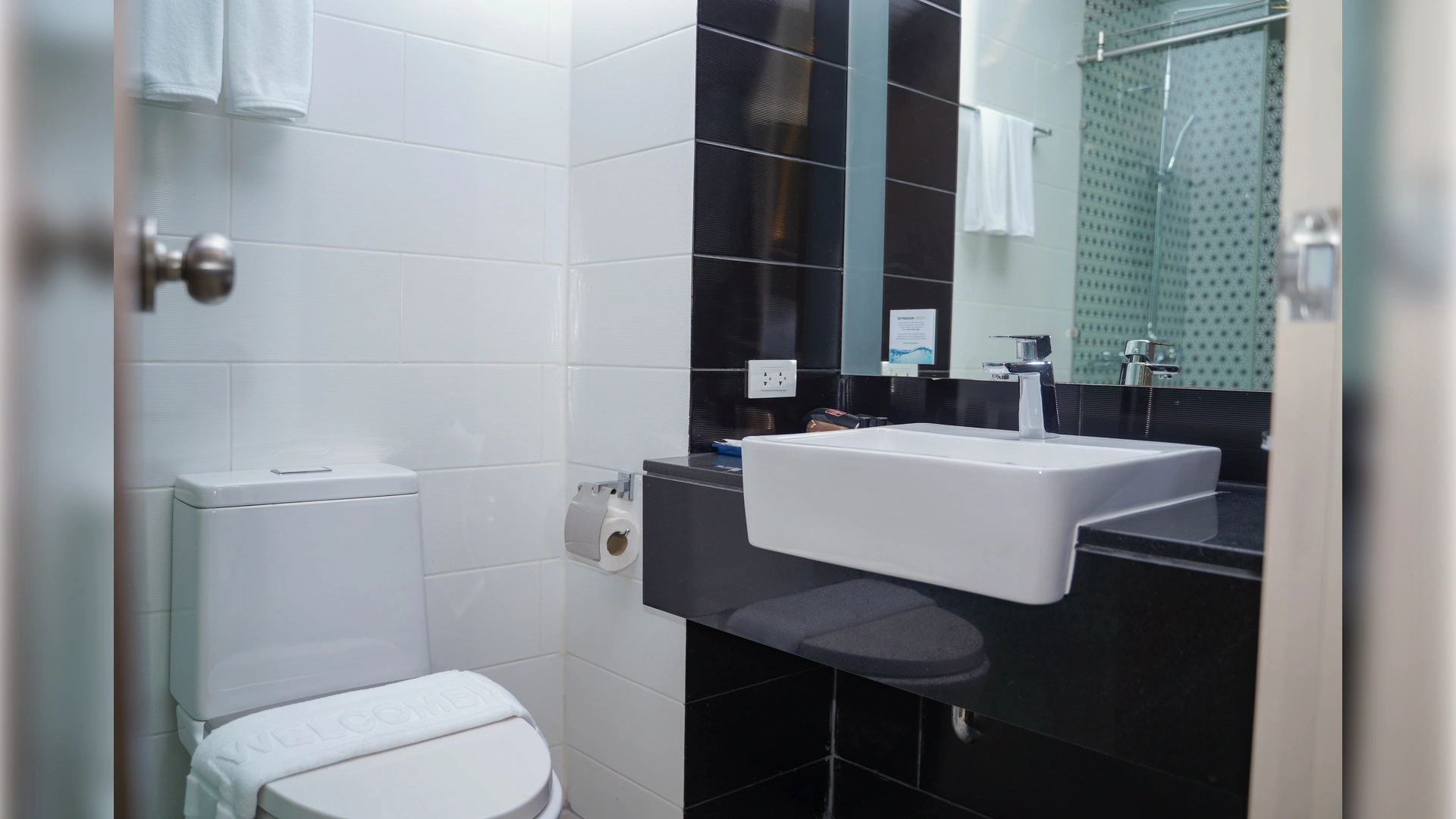 Phuket Sirinath Property