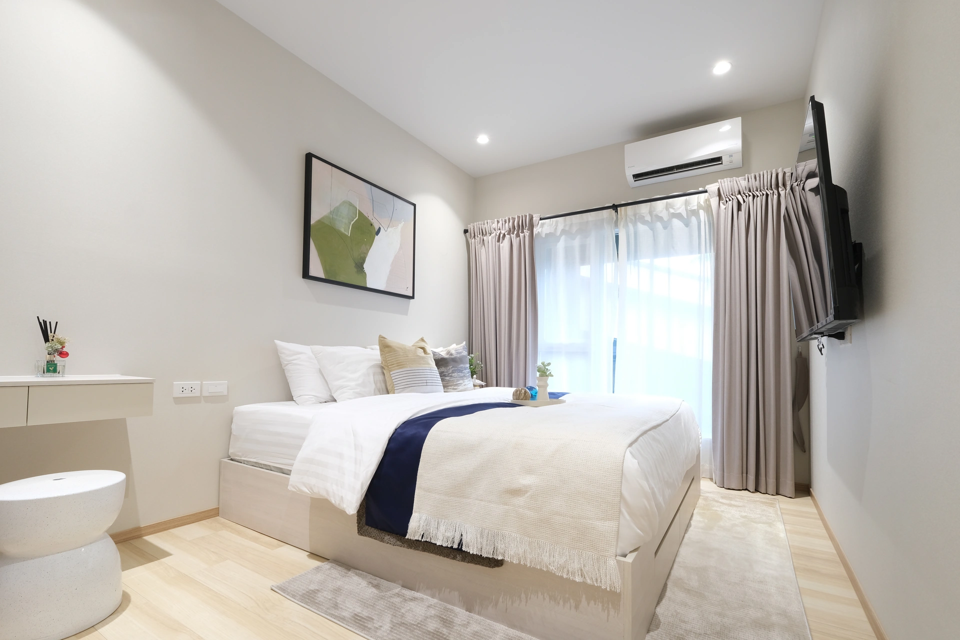 Rhom Bho Property PCL