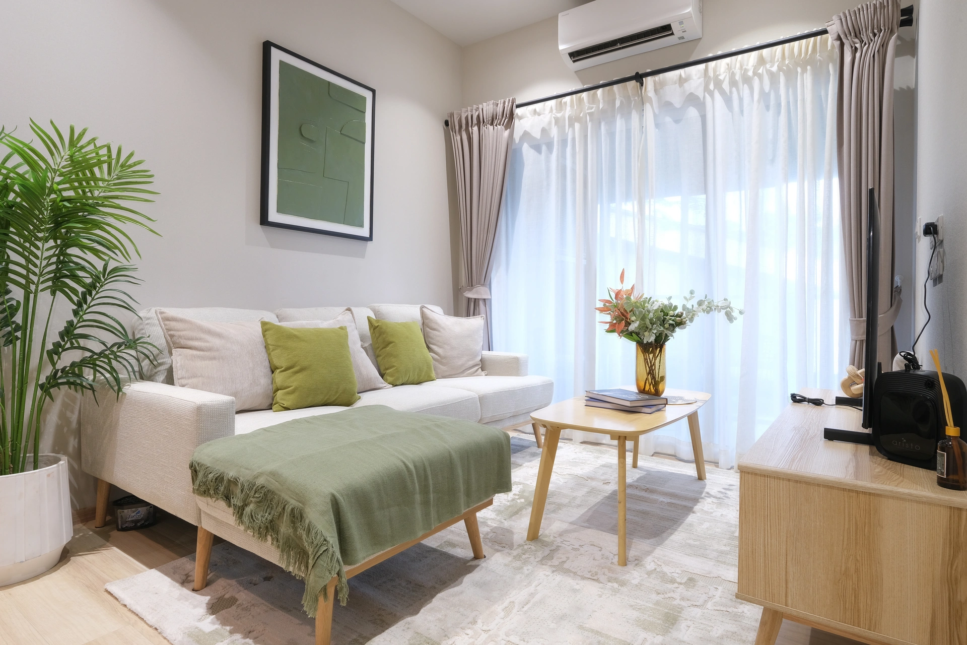 Rhom Bho Property PCL