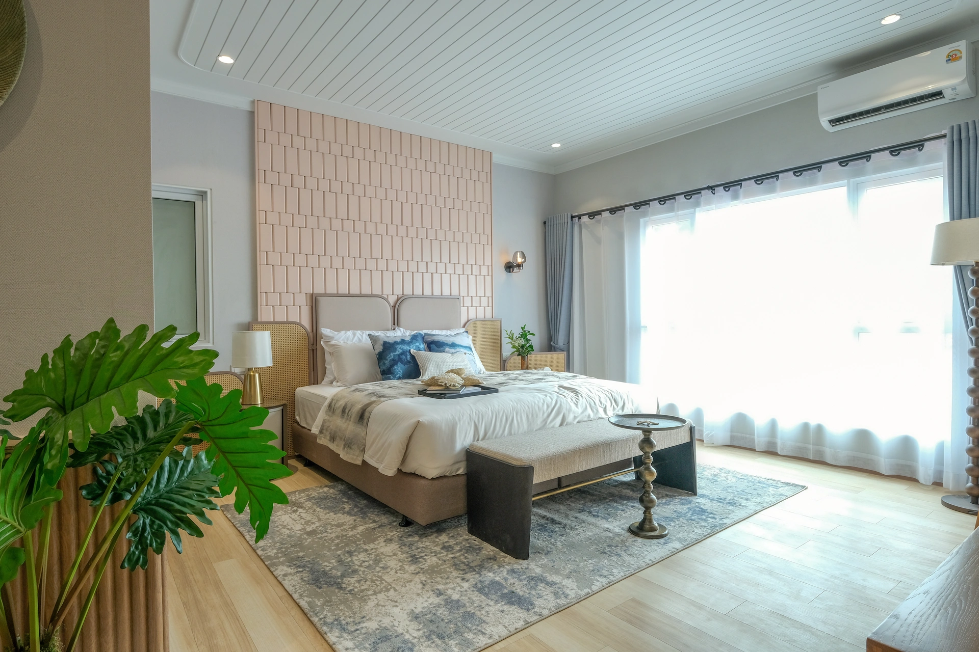 Rhom Bho Property PCL