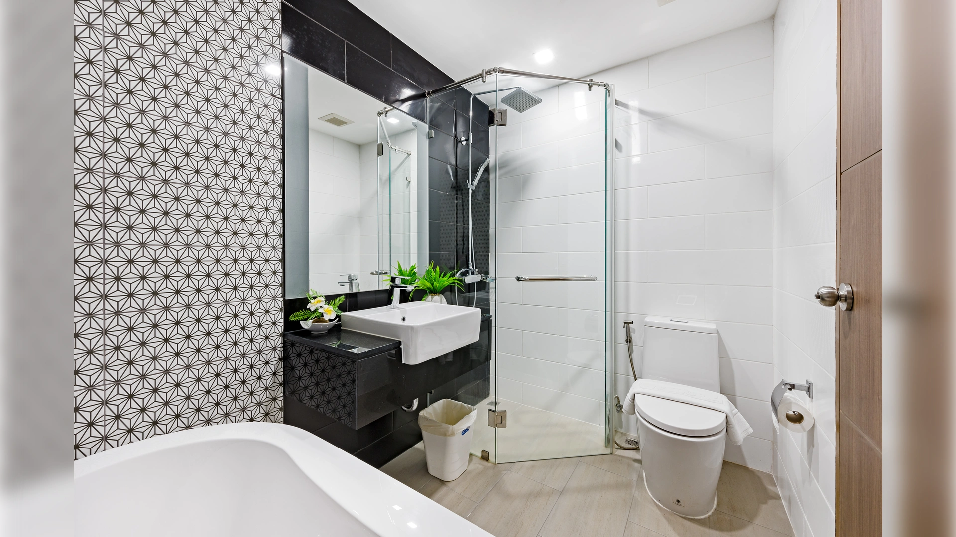 Phuket Sirinath Property